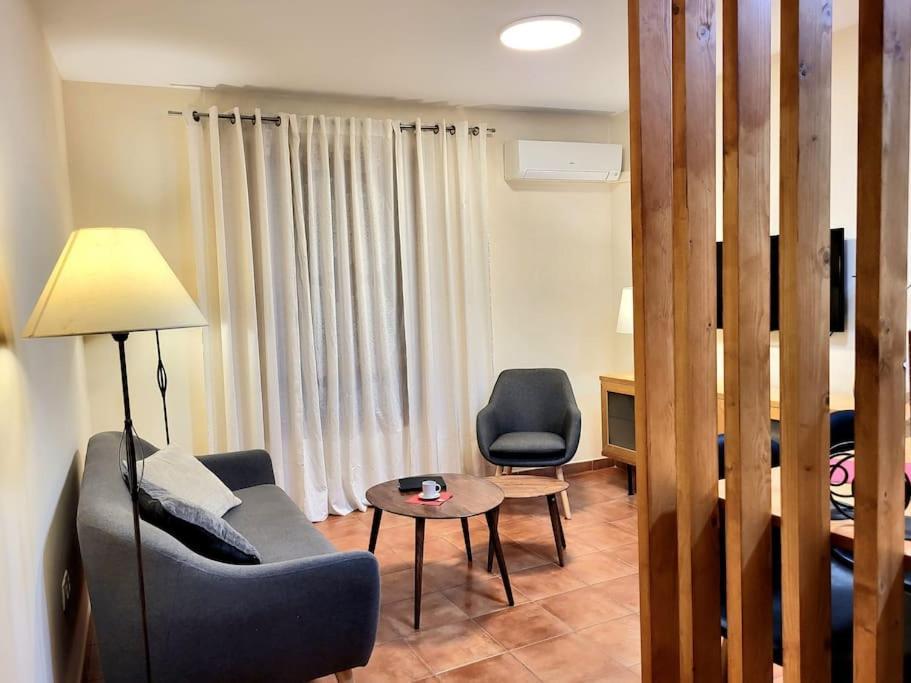 Flamenco, Apartamento Exclusivo De Dos Habitaciones En El Pleno Del Casco Antiguo, Alicante, Playa, Centro Historico, Rambla Buitenkant foto