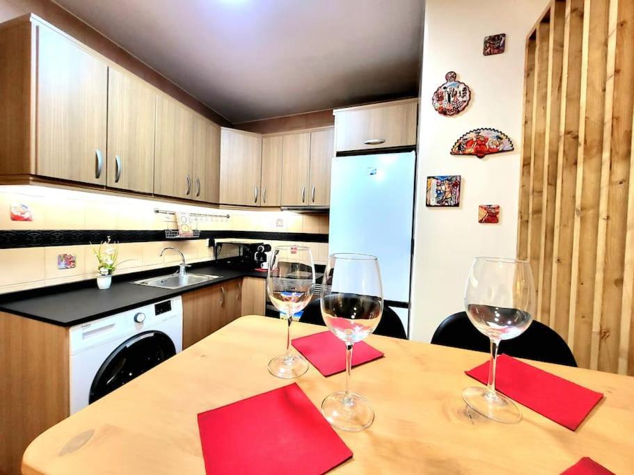Flamenco, Apartamento Exclusivo De Dos Habitaciones En El Pleno Del Casco Antiguo, Alicante, Playa, Centro Historico, Rambla Buitenkant foto