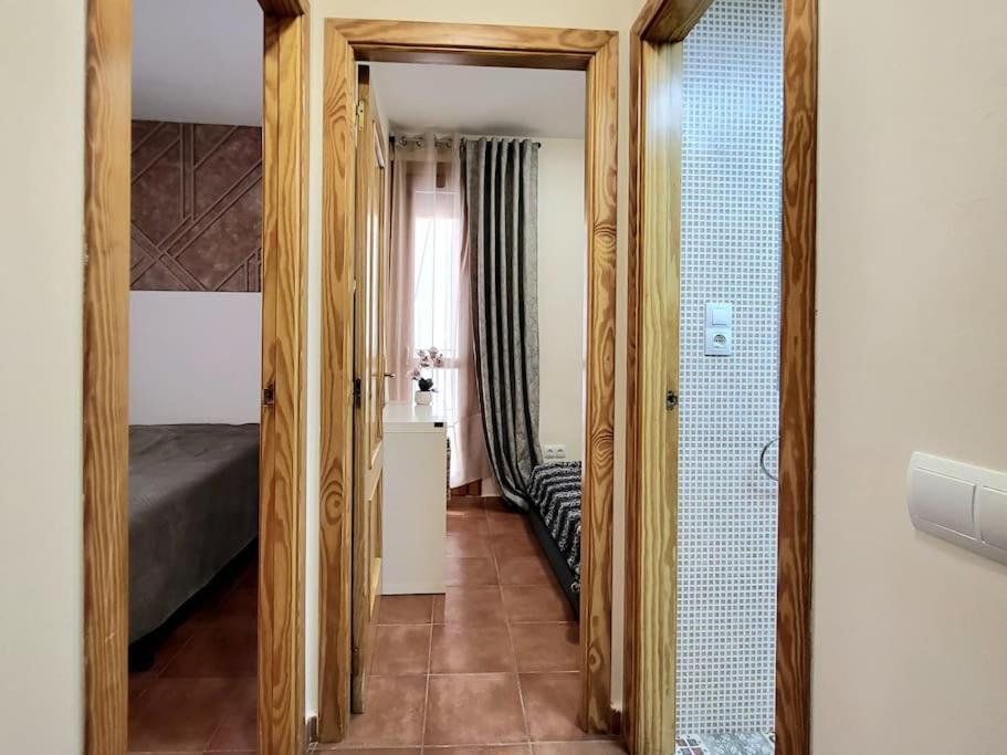 Flamenco, Apartamento Exclusivo De Dos Habitaciones En El Pleno Del Casco Antiguo, Alicante, Playa, Centro Historico, Rambla Buitenkant foto