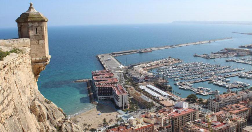 Flamenco, Apartamento Exclusivo De Dos Habitaciones En El Pleno Del Casco Antiguo, Alicante, Playa, Centro Historico, Rambla Buitenkant foto